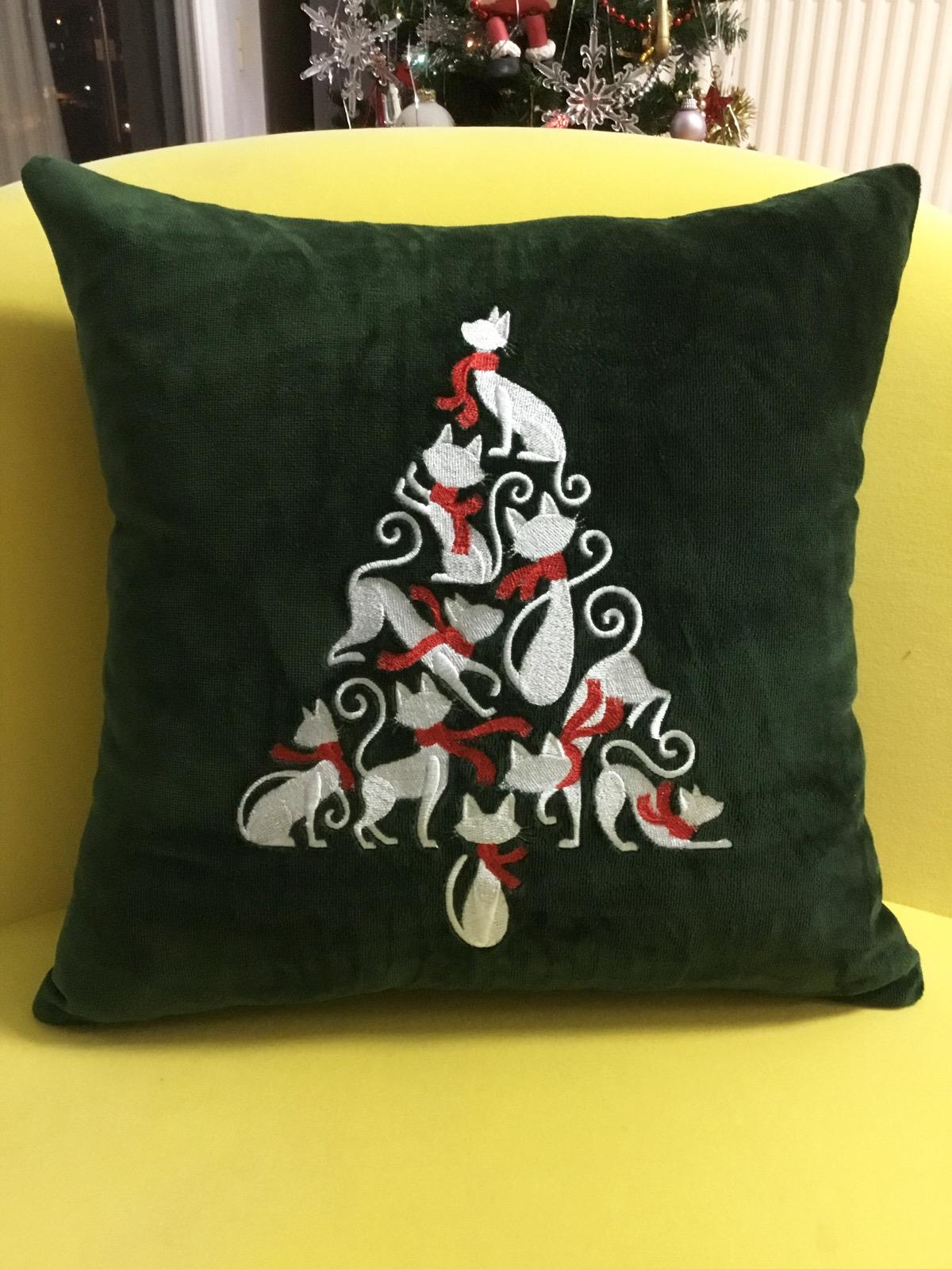 Aurora Catsmas Tree Kırlent Kılıfı