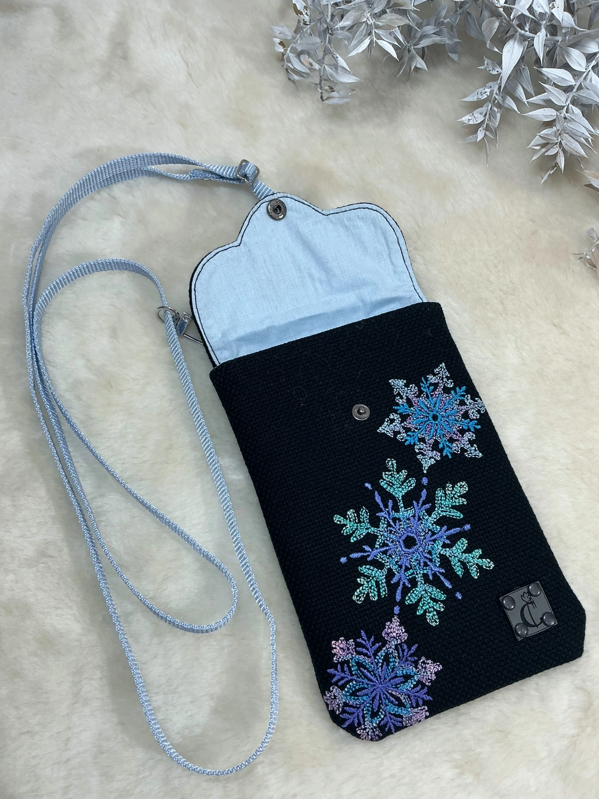 Flurries Flakes Harf Nakışlı Telefon Kılıfı Çanta