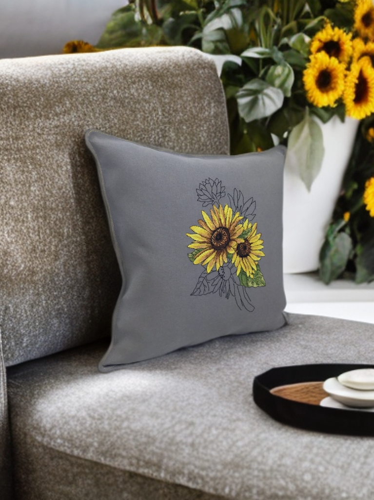 Glorious Sunflowers Kanaviçe Kırlent Kılıfı