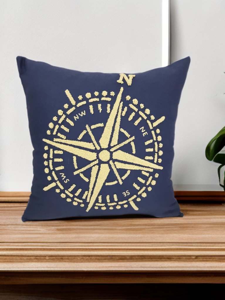 Compass Punch Nakışlı Kırlent Kılıfı
