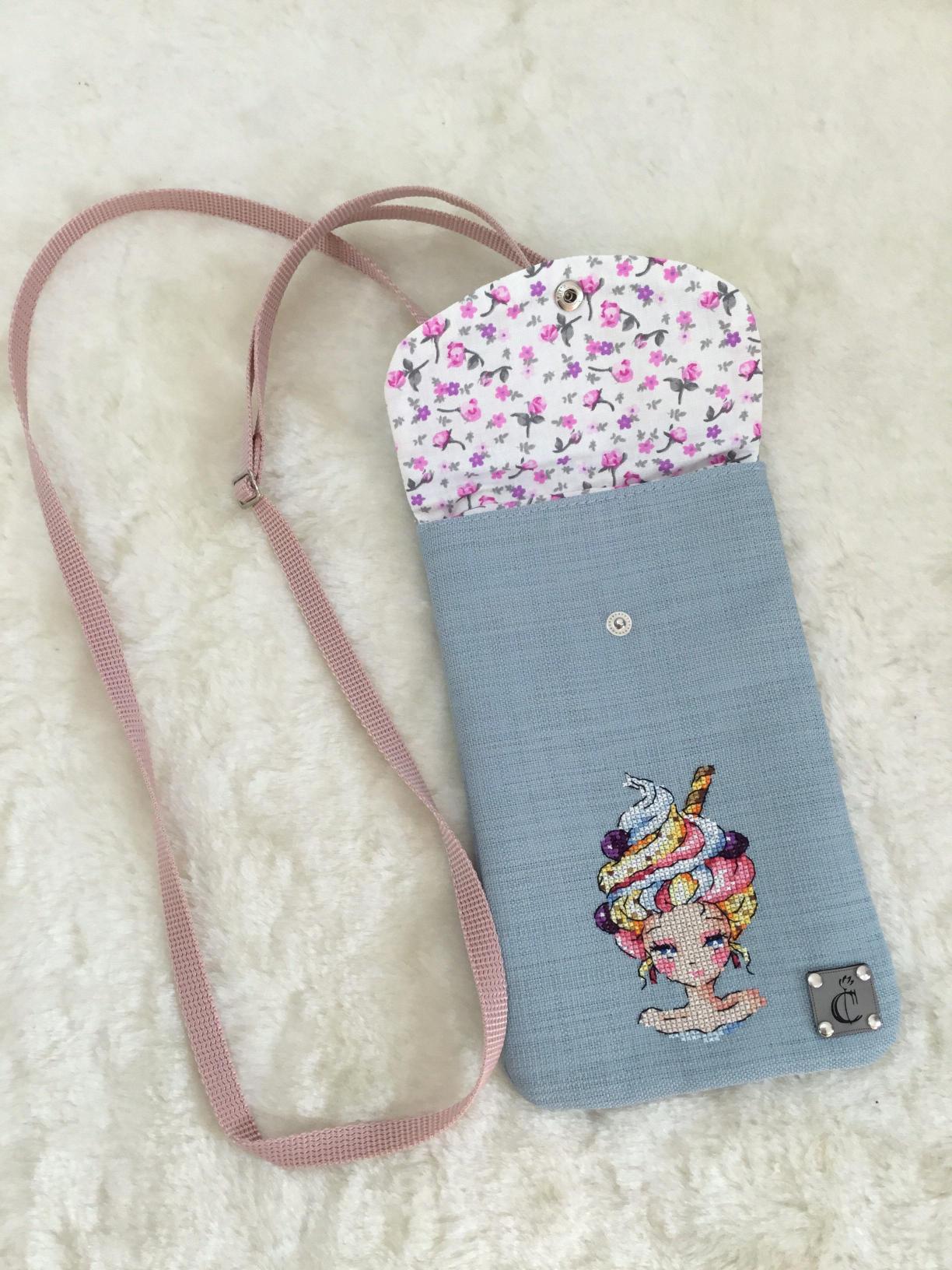Sweet Berry Girl Çapraz Telefon Çantası