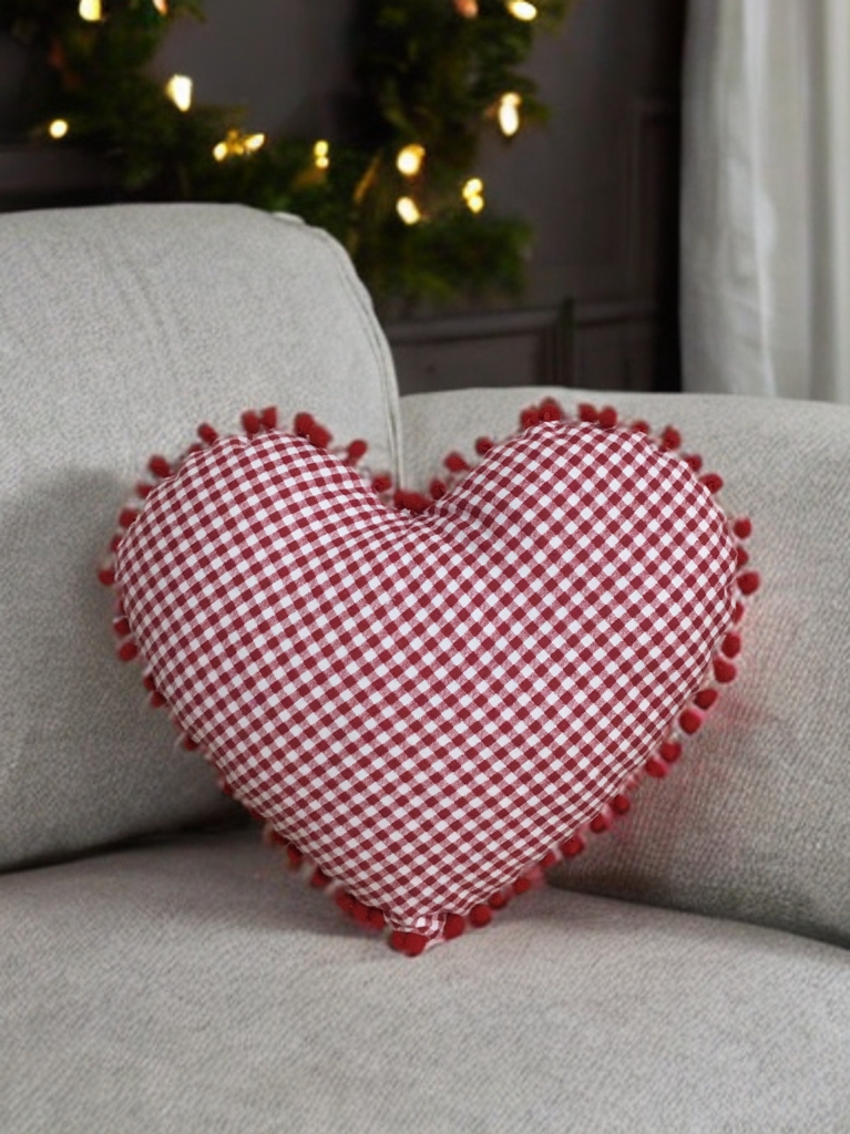Cheerful Heart, Kalp Yastık