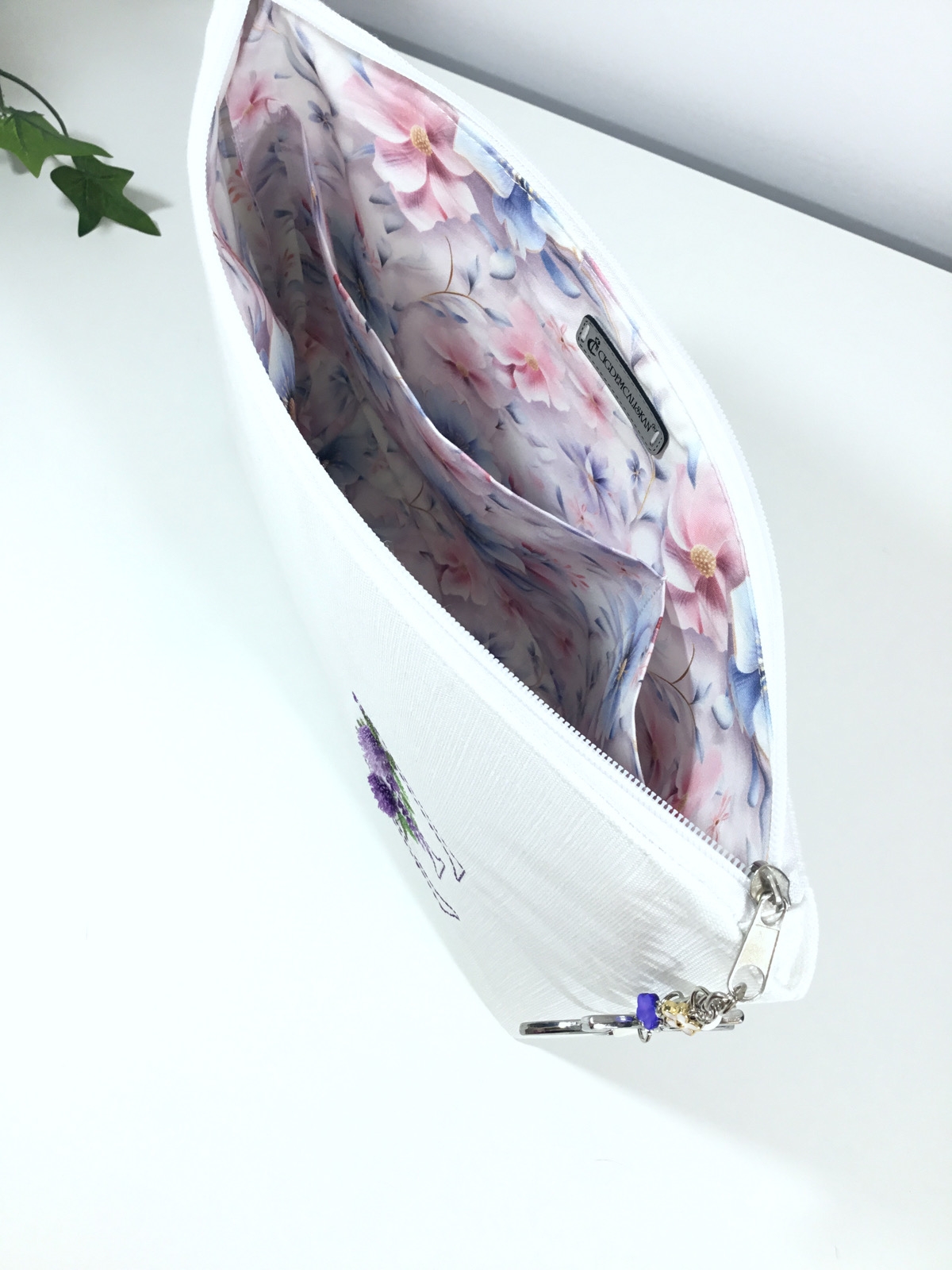Majestic Blooms - Monogram Harfli Portföy Çanta