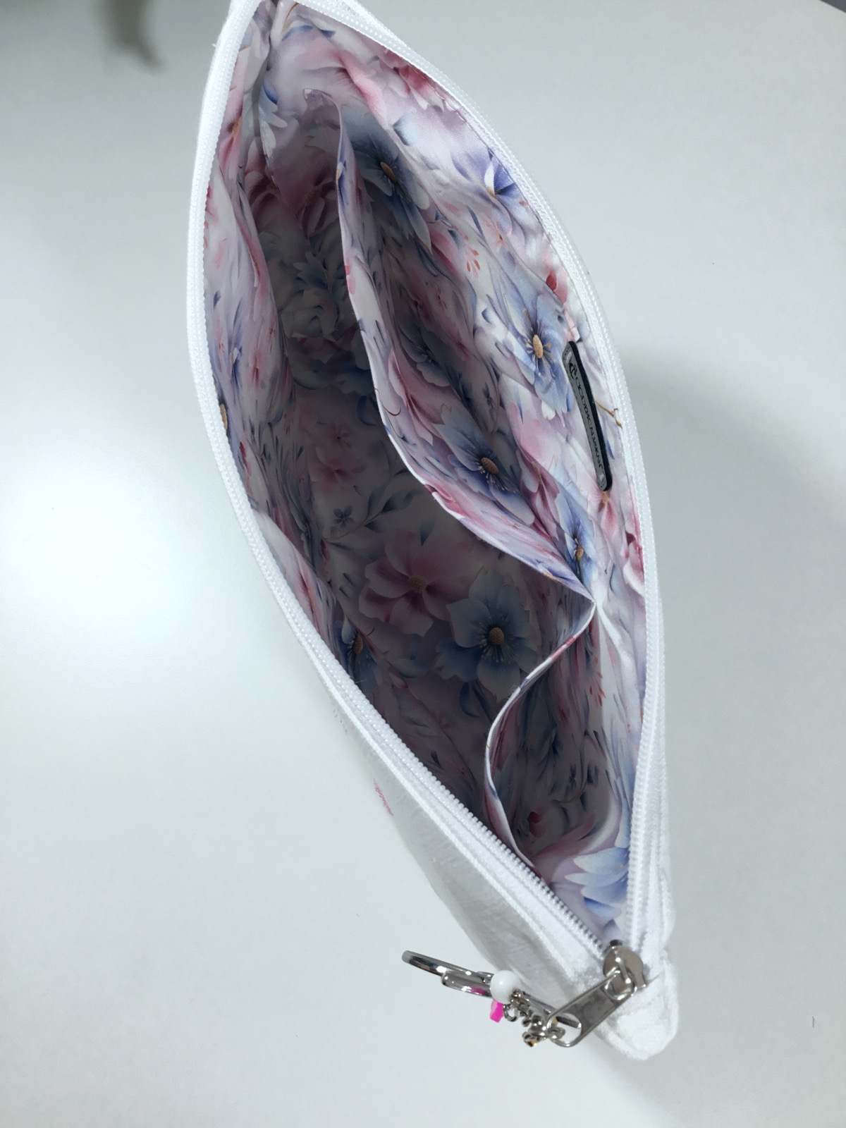 Majestic Blooms - Monogram Harfli Portföy Çanta