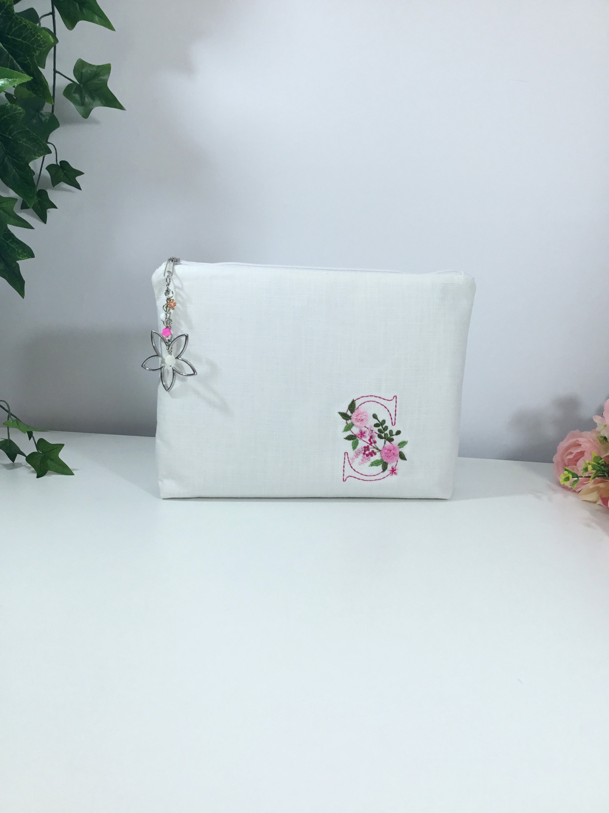 Majestic Blooms - Monogram Harfli Portföy Çanta