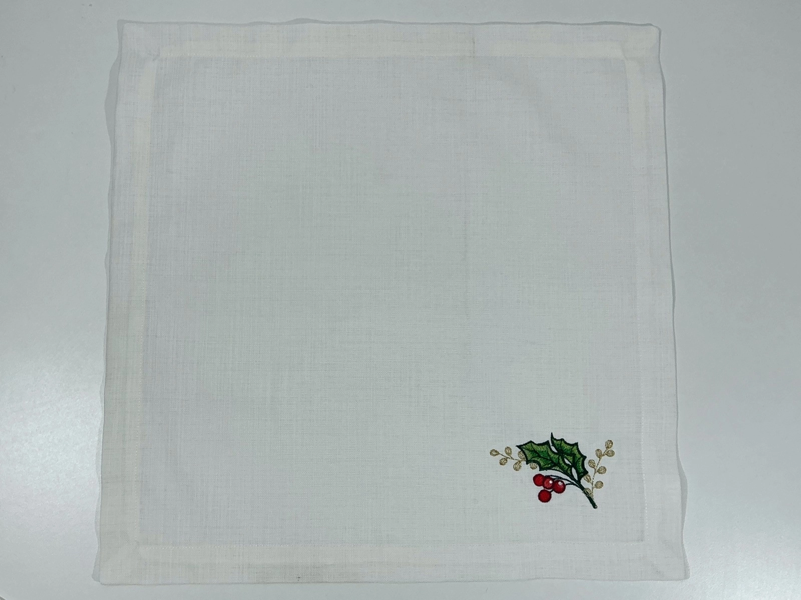 Joy & Berries 2 Kişilik - Amerikan Servis ve Peçeteden oluşan 4’lü Set