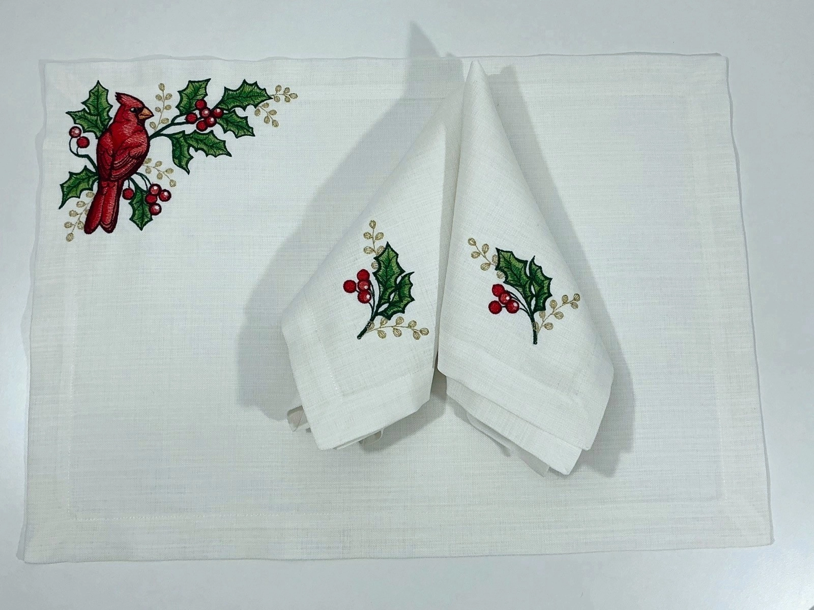 Joy & Berries 2 Kişilik - Amerikan Servis ve Peçeteden oluşan 4’lü Set