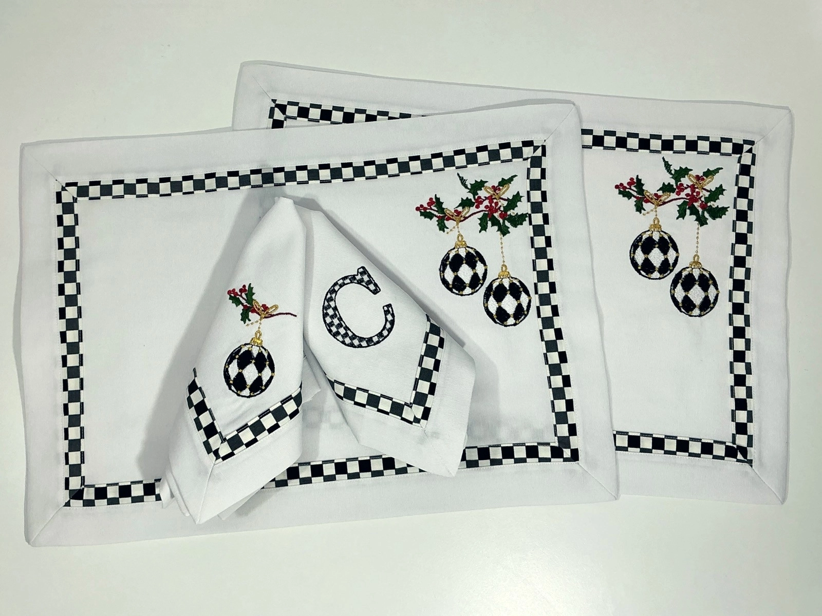 Checkers Dream 2 Kişilik - Amerikan Servis ve Peçeteden oluşan 4’lü Set