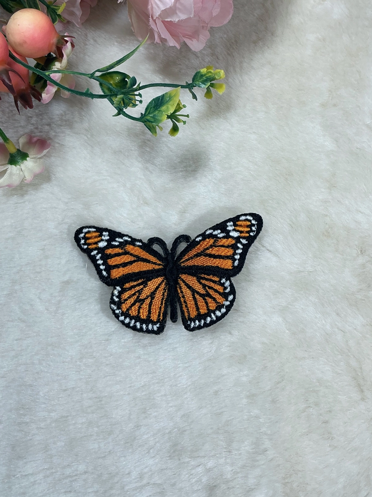 Monarch Spirit Kelebek Broş