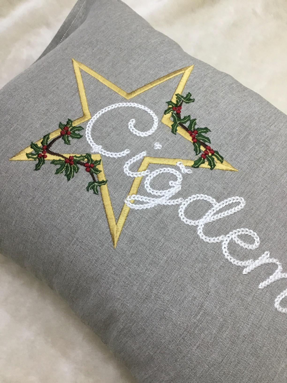 Star of The New Year - İsim Nakışlı Bolster Kırlent Kılıfı