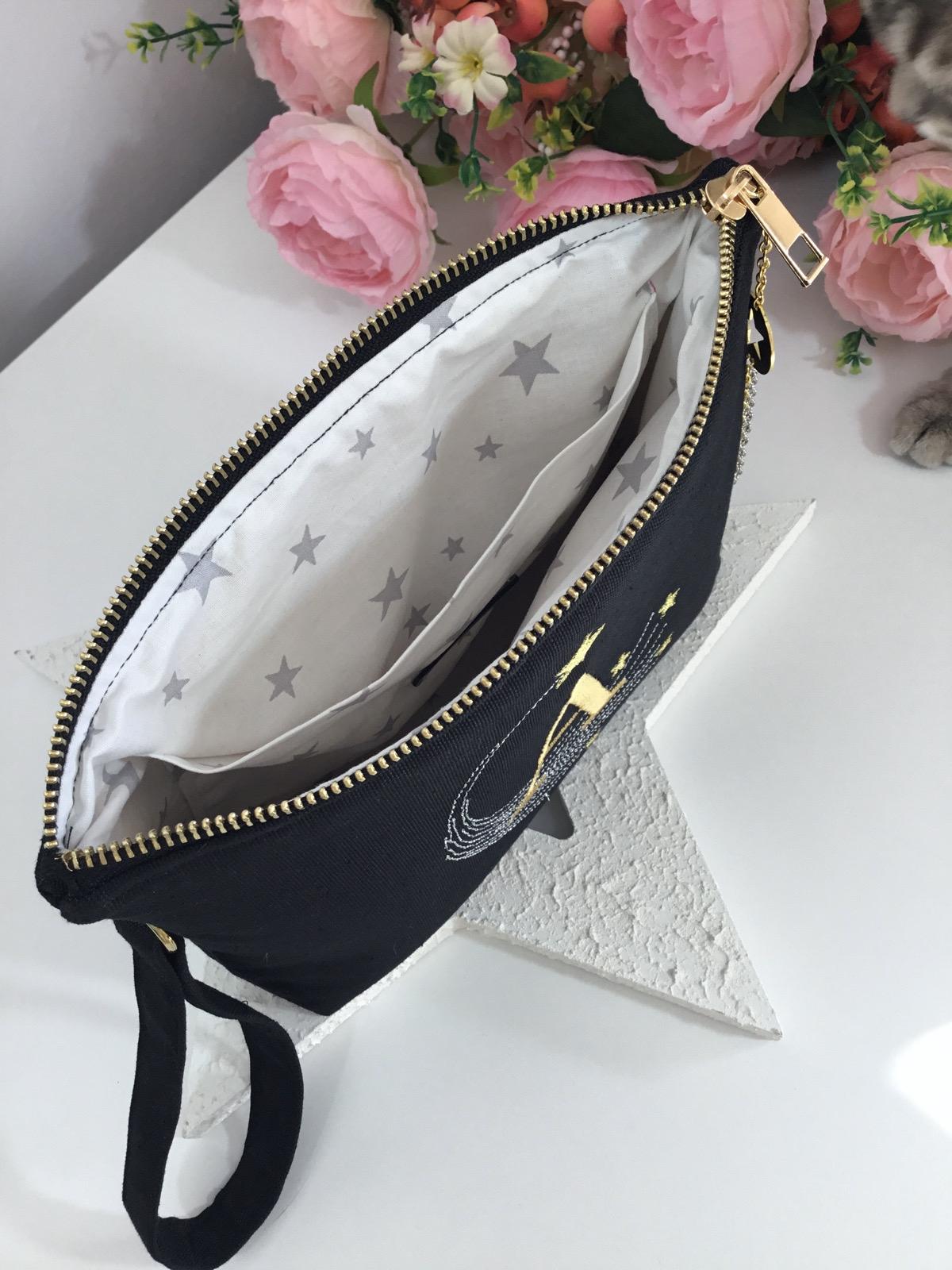 Stardust Yıldızlı Harf Nakışlı Clutch Çanta