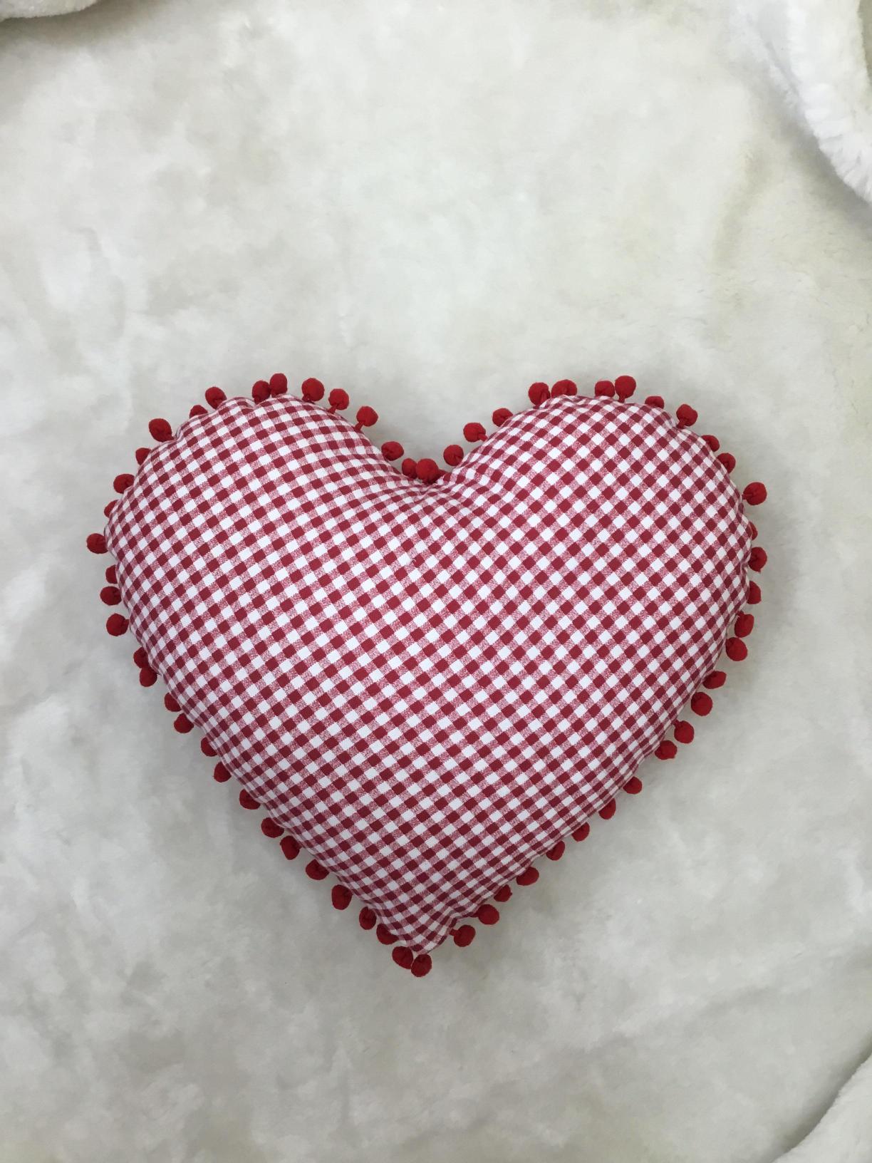 Cheerful Heart, Kalp Yastık