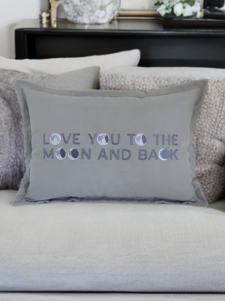 To The Moon  Nakışlı Kırlent Kılıfı