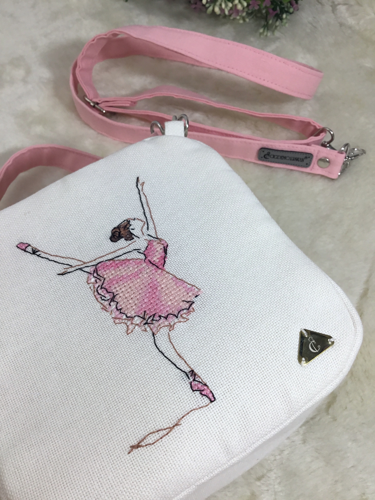 Elegant Ballerina Kare Çanta