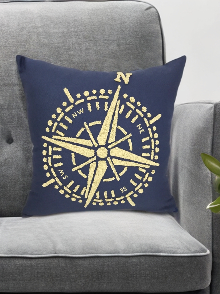Compass Punch Nakışlı Kırlent Kılıfı