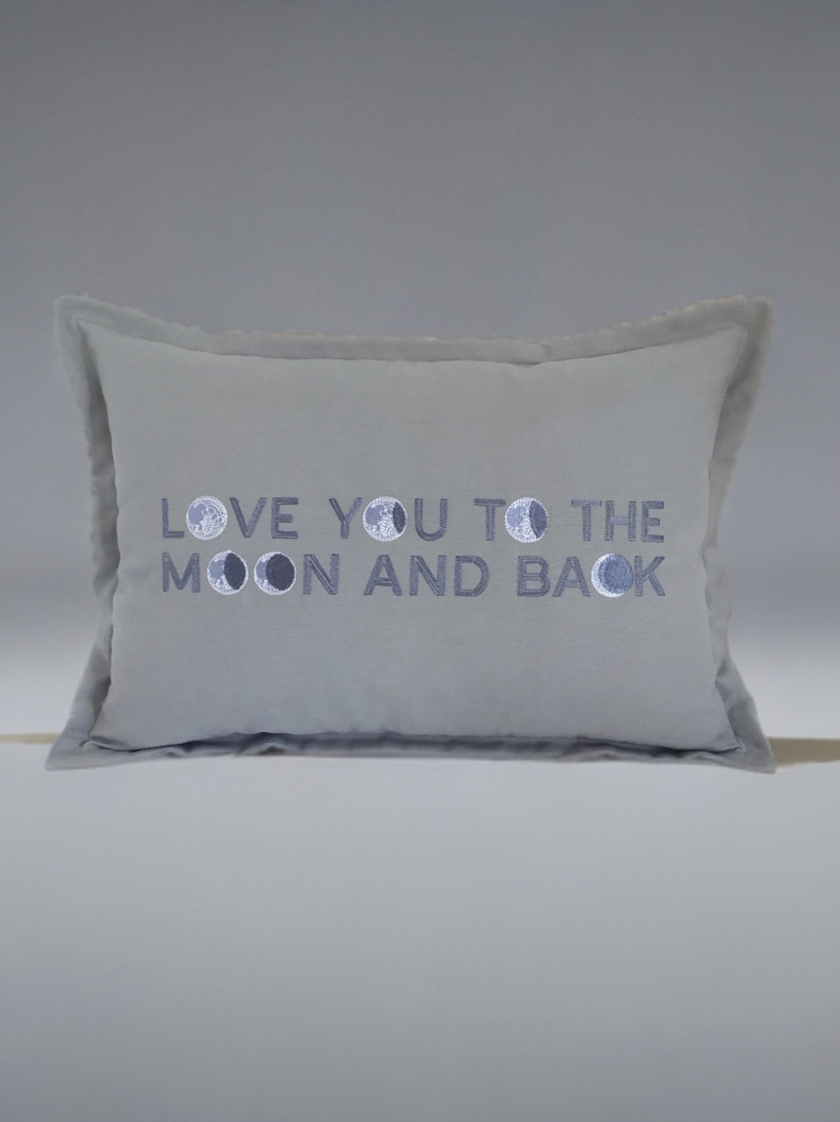 To The Moon  Nakışlı Kırlent Kılıfı