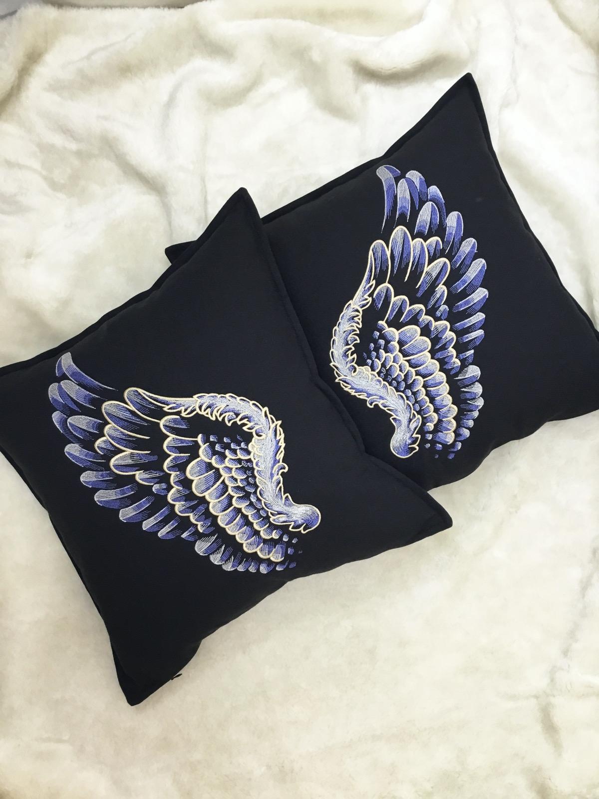 HeavenlyAngelWings - Cennetten Gelen Kanatlar Kırlent Kılıfı - Sağ -