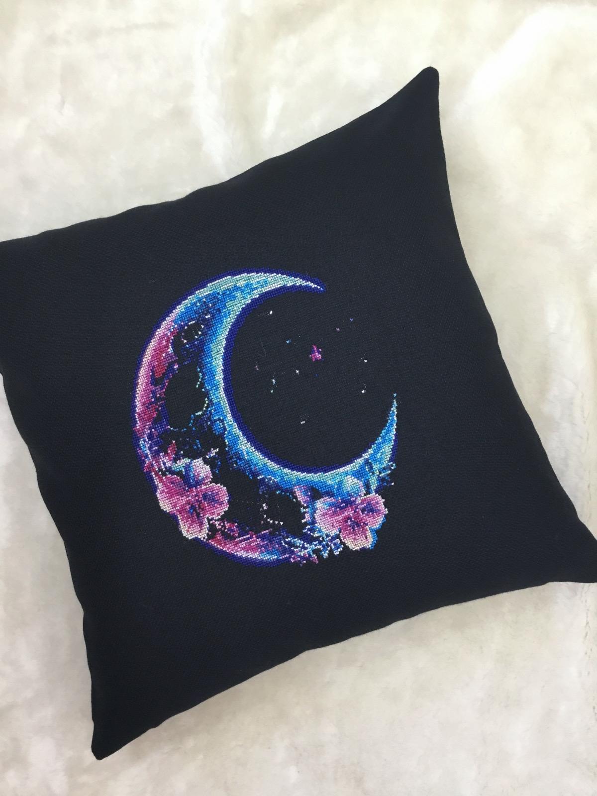 Midsummer Night Kanaviçe Kırlent Kılıfı