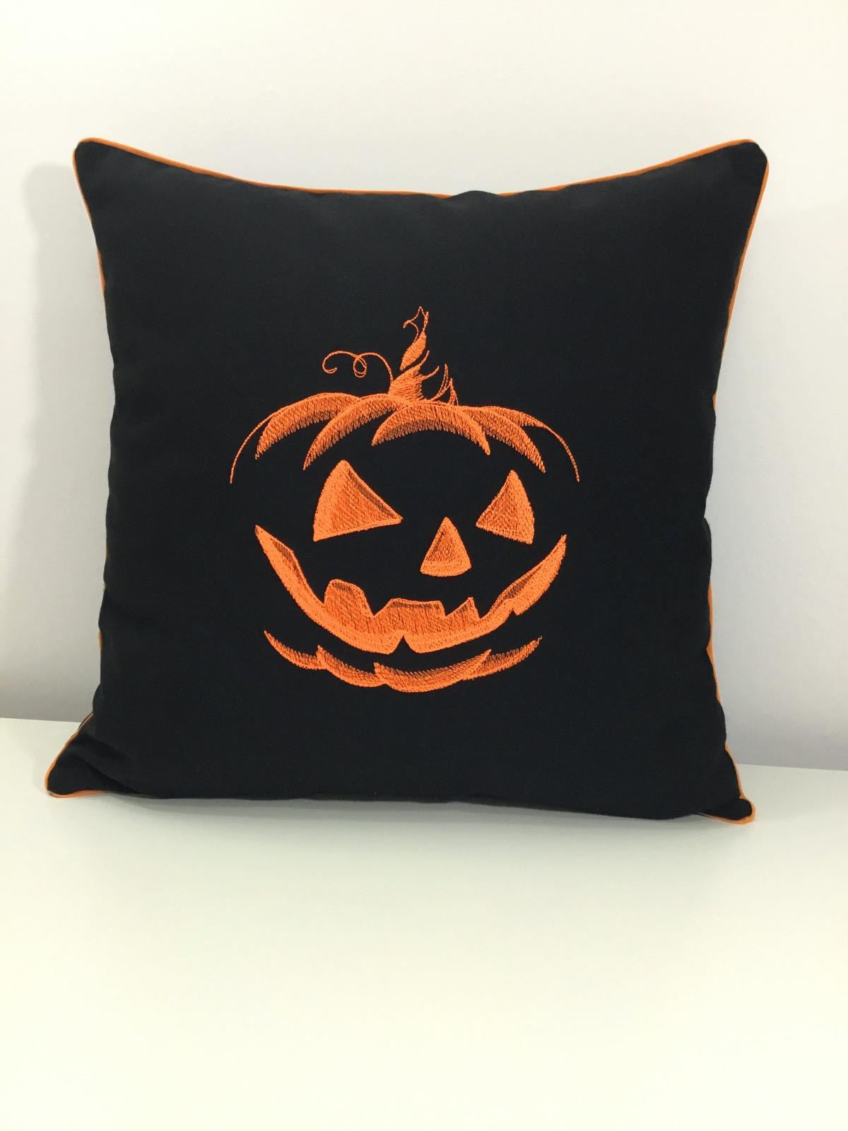 KingPumpkin Neon Nakışlı Kırlent Kılıfı