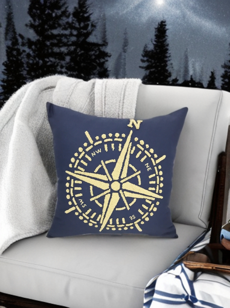 Compass Punch Nakışlı Kırlent Kılıfı