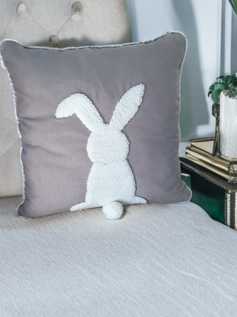 Fluffy Bunny Kırlent Kılıfı